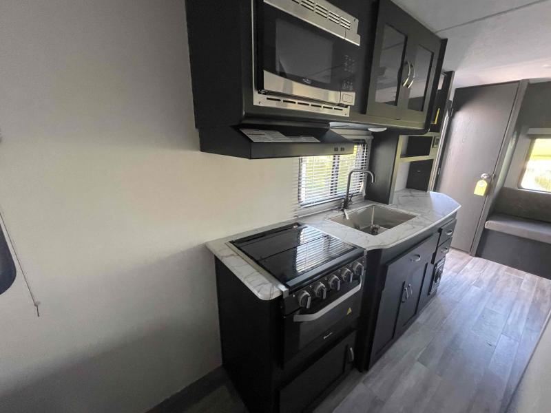 new Travel Trailers Coachmen Freedom Express Select for sale, in Ormond Beach, FL Thumbnail 10