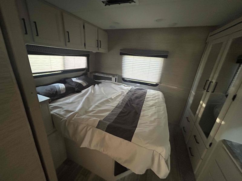 new Camper / RV Thor Motor Coach Four Winds for sale, in Palm Bay, FL Thumbnail 11