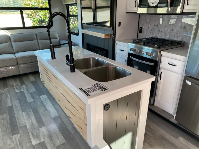 new Fifth Wheel Trailers Forest River Cedar Creek for sale, in Ormond Beach, FL Thumbnail 12