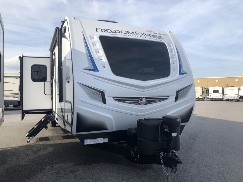 2021 Coachmen FREEDOM EXPRESS LIBERTY EDITION 326BHDSLE 2021 Coachmen FREEDOM EXPRESS LIBERTY EDITION 326BHDSLE