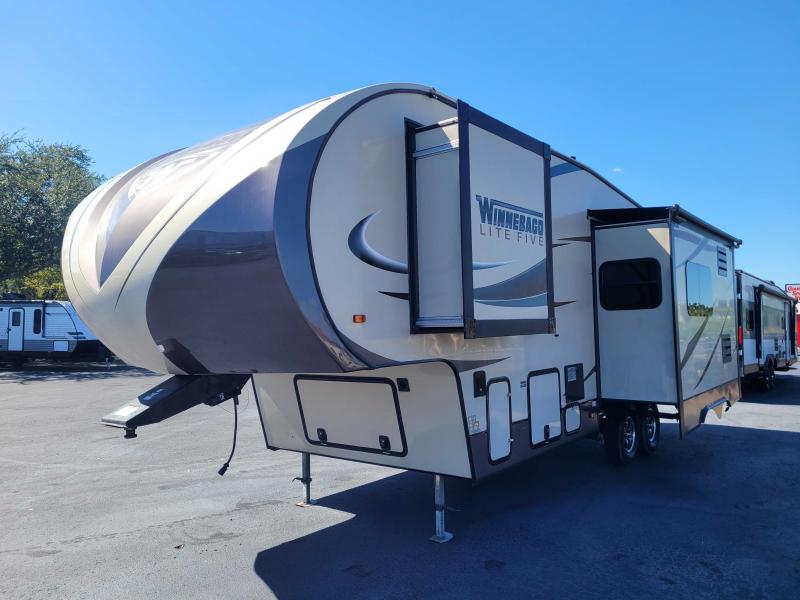 2014 Winnebago LITE FIVE 26RKS 2014 Winnebago LITE FIVE 26RKS