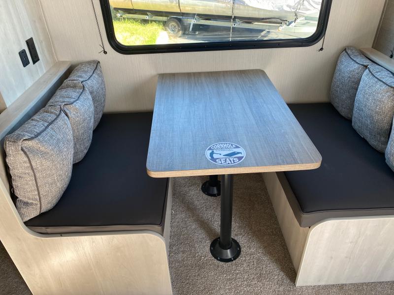 new Fifth Wheel Trailers Forest River Cardinal Red for sale, in Ormond Beach, FL Thumbnail 8