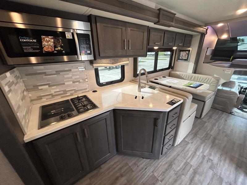 new Camper / RV Thor Motor Coach Magnitude for sale, in Palm Bay, FL Thumbnail 10