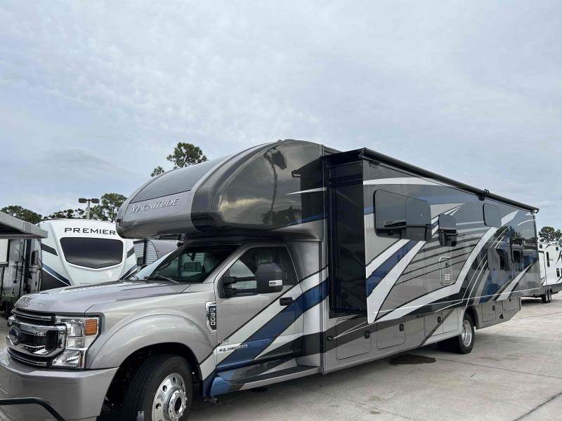 new Camper / RV Thor Motor Coach Magnitude for sale, in Palm Bay, FL Thumbnail 2