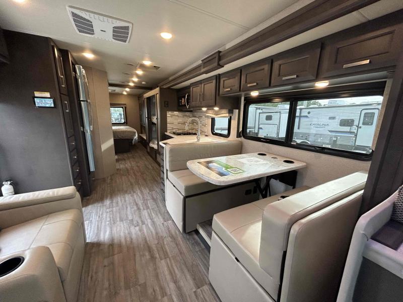 new Camper / RV Thor Motor Coach Magnitude for sale, in Palm Bay, FL Thumbnail 14