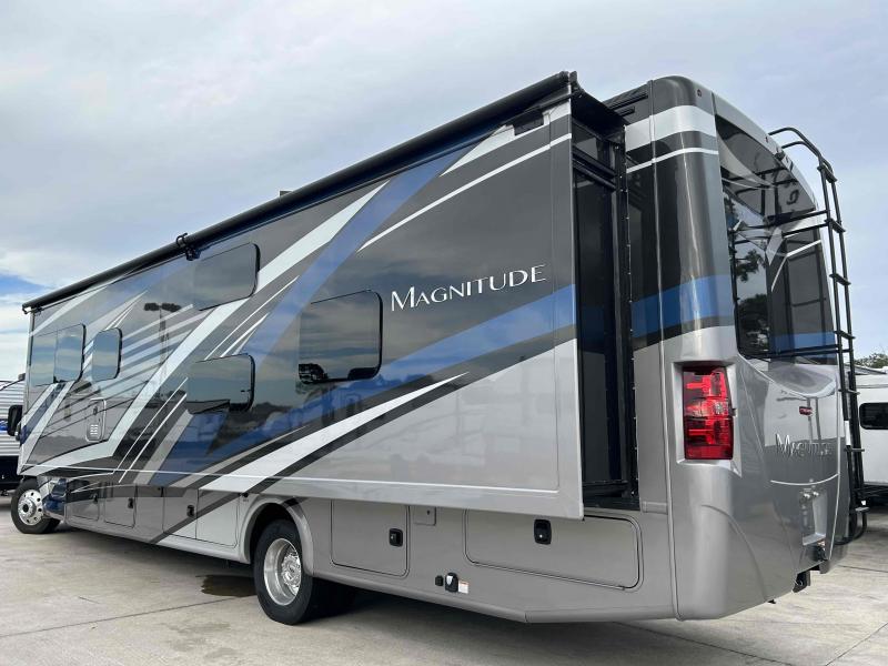 new Camper / RV Thor Motor Coach Magnitude for sale, in Palm Bay, FL Thumbnail 5