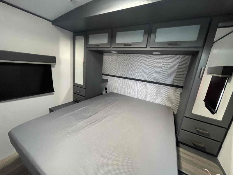 new Travel Trailers Keystone RV Premier for sale, in Palm Bay, FL Thumbnail 7