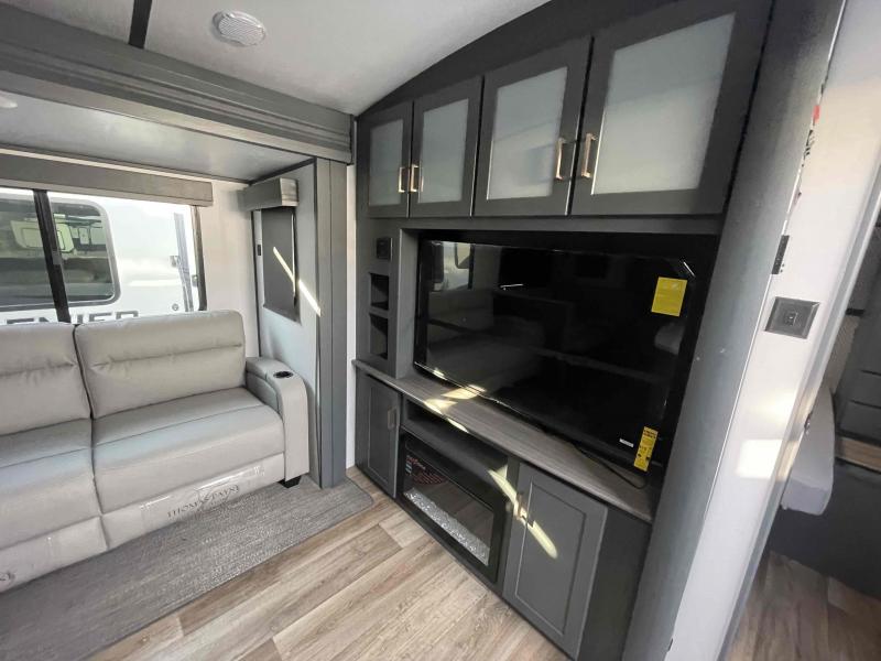 new Travel Trailers Keystone RV Premier for sale, in Palm Bay, FL Thumbnail 9