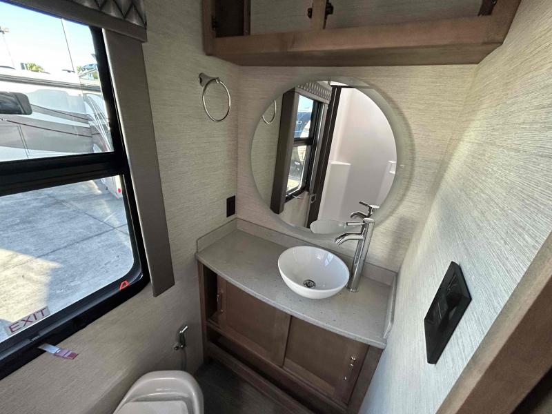 new Camper / RV Tiffin Motorhomes Wayfarer for sale, in Palm Bay, FL Thumbnail 14