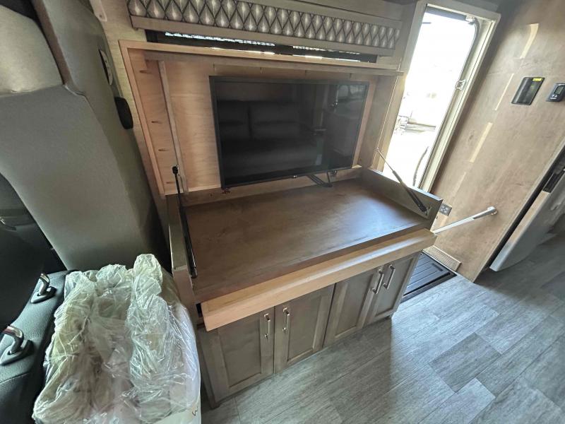 new Camper / RV Tiffin Motorhomes Wayfarer for sale, in Palm Bay, FL Thumbnail 20