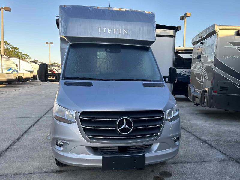 new Camper / RV Tiffin Motorhomes Wayfarer for sale, in Palm Bay, FL Thumbnail 3