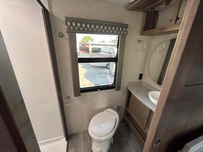 new Camper / RV Tiffin Motorhomes Wayfarer for sale, in Palm Bay, FL Thumbnail 11