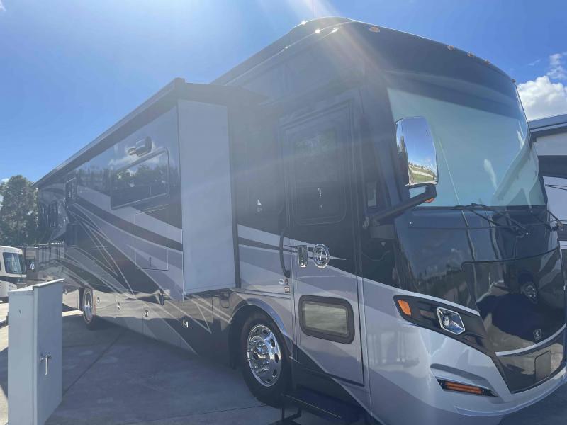 2022 Tiffin Motorhomes RED 38KA 2022 Tiffin Motorhomes RED 38KA