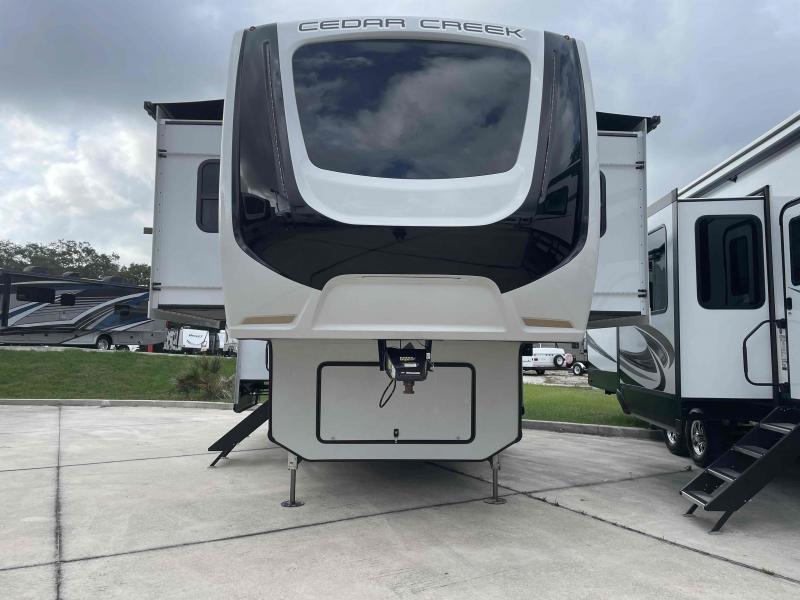 new Fifth Wheel Trailers Forest River Cedar Creek for sale, in Winter Garden, FL Thumbnail 4