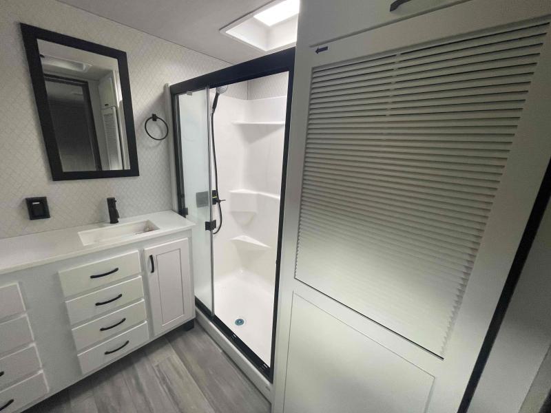 new Fifth Wheel Trailers Forest River Cedar Creek for sale, in Winter Garden, FL Thumbnail 13