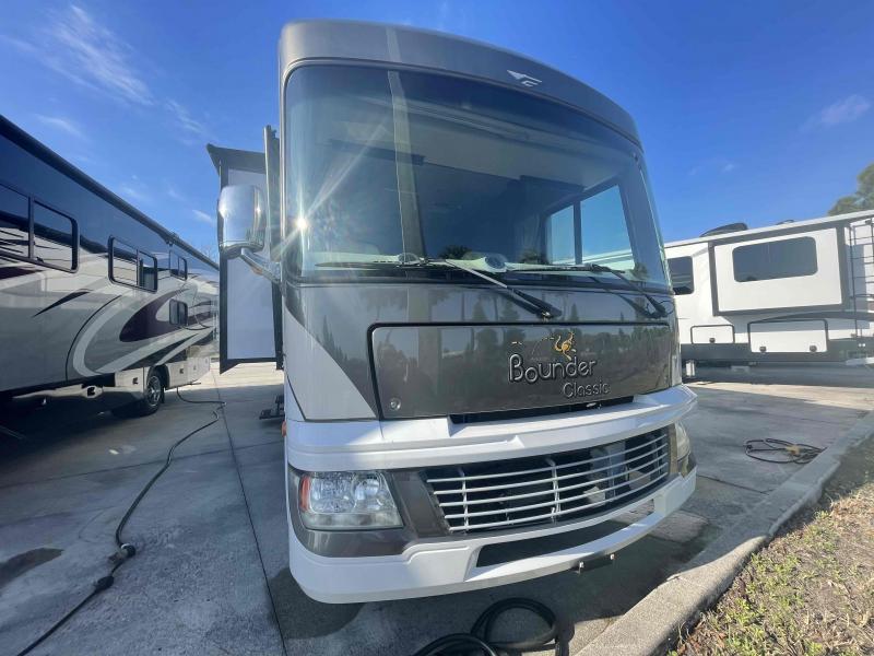 2013 Fleetwood RV BOUNDER 34M 2013 Fleetwood RV BOUNDER 34M