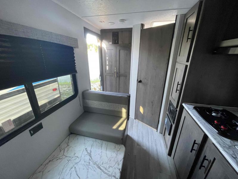 new Travel Trailers Coachmen Clipper for sale, in Palm Bay, FL Thumbnail 8