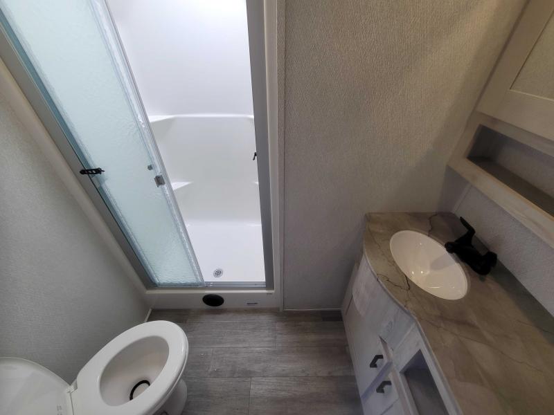 new Fifth Wheel Trailers East To West Tandara for sale, in Winter Garden, FL Thumbnail 11