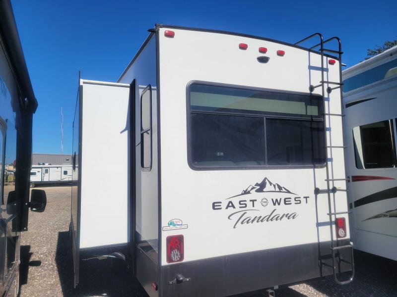 new Fifth Wheel Trailers East To West Tandara for sale, in Winter Garden, FL Thumbnail 3