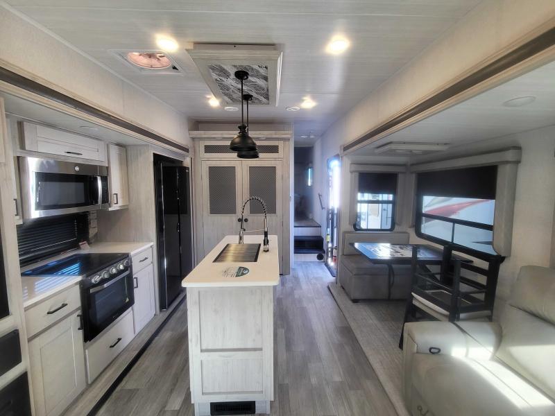 new Fifth Wheel Trailers East To West Tandara for sale, in Winter Garden, FL Thumbnail 5
