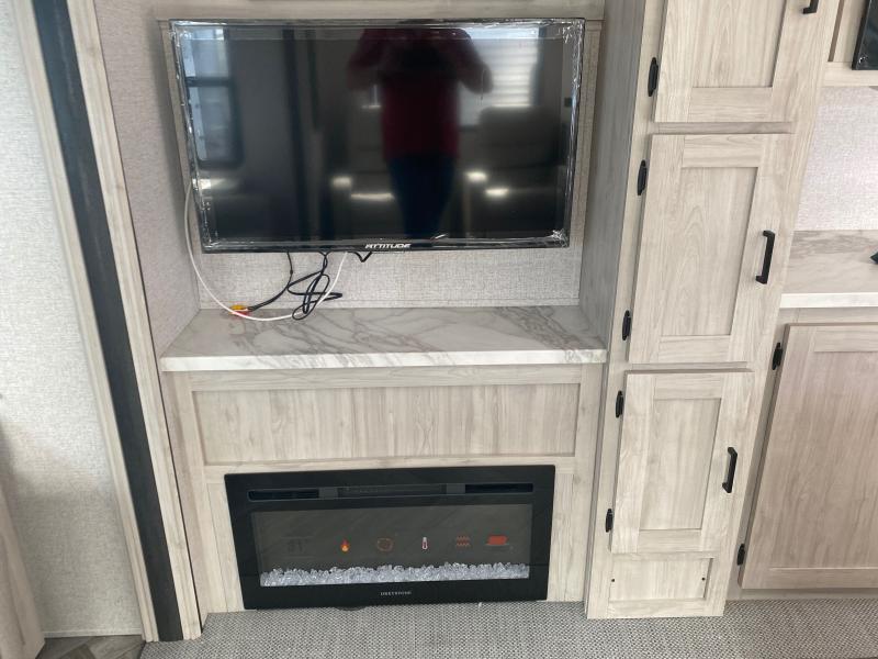 new Travel Trailers East To West Della Terra for sale, in Ormond Beach, FL Thumbnail 9