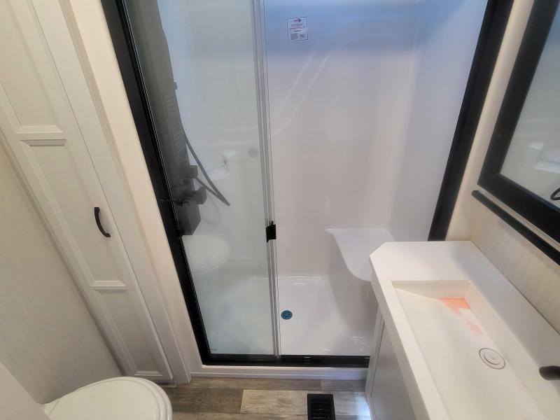 new Fifth Wheel Trailers Forest River Cedar Creek for sale, in Winter Garden, FL Thumbnail 11