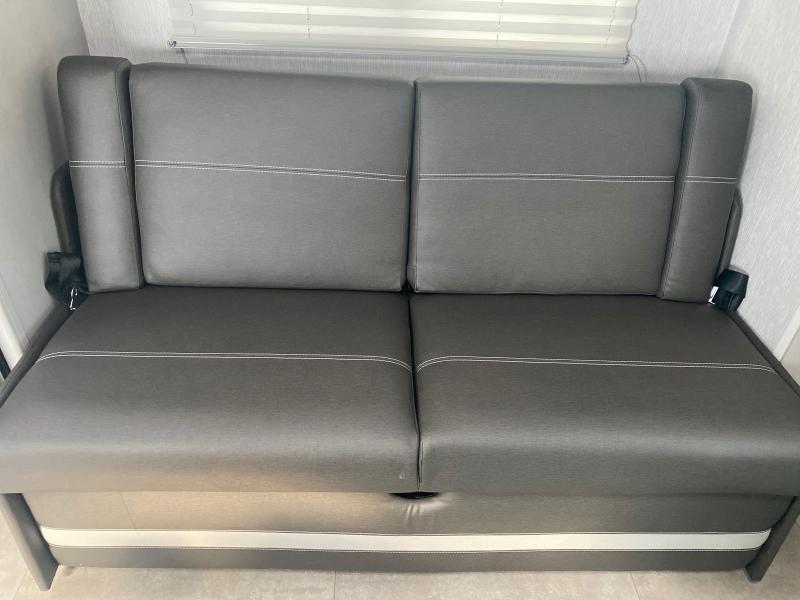 new Camper / RV Coachmen Freelander for sale, in Ormond Beach, FL Thumbnail 7