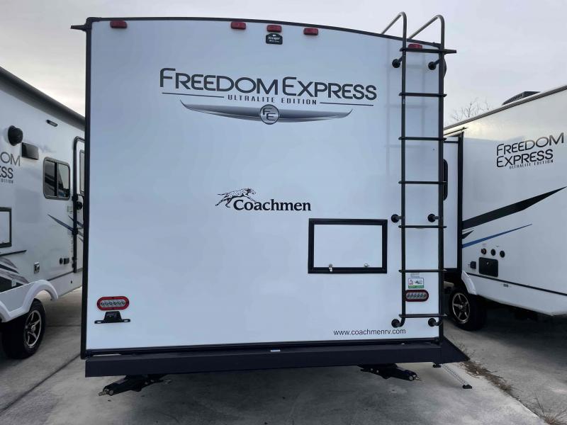 new Travel Trailers Coachmen Freedom Express Ultra Lite for sale, in Winter Garden, FL Thumbnail 6