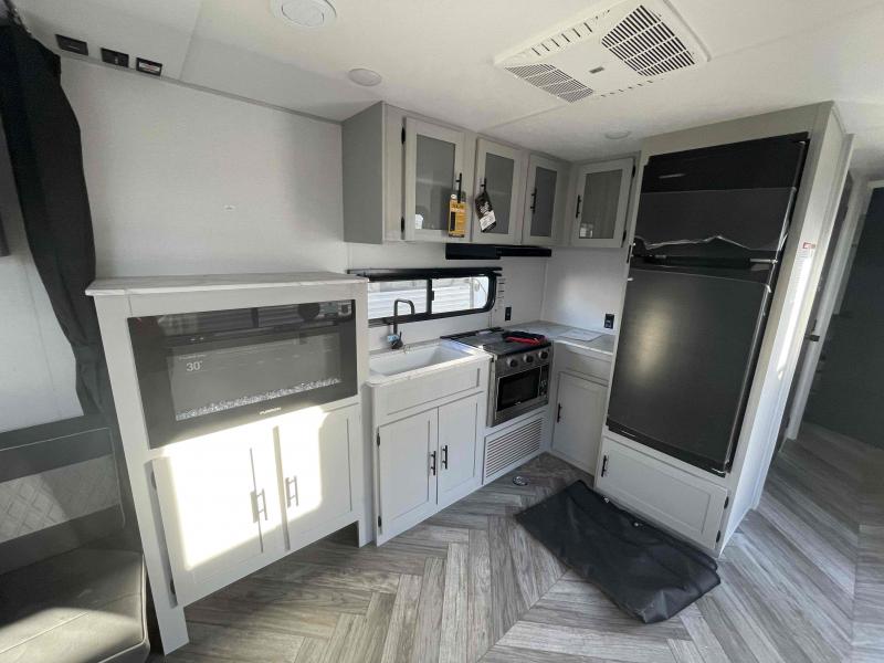 new Toy Haulers Forest River Salem FSX Platinum for sale, in Palm Bay, FL Thumbnail 16