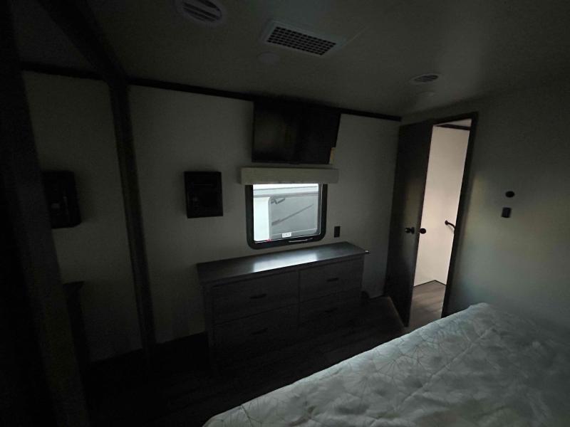 new Fifth Wheel Trailers Forest River Cedar Creek for sale, in Palm Bay, FL Thumbnail 10