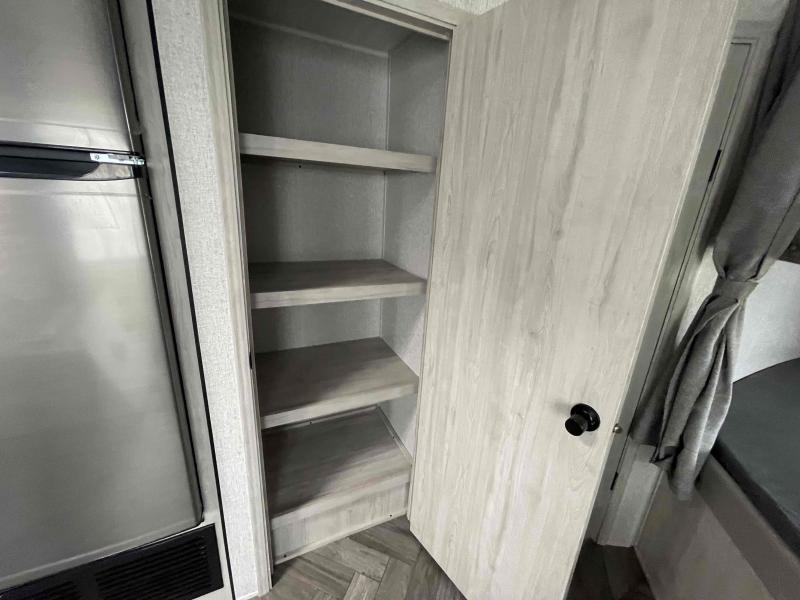 new Travel Trailers East To West Della Terra for sale, in Palm Bay, FL Thumbnail 15