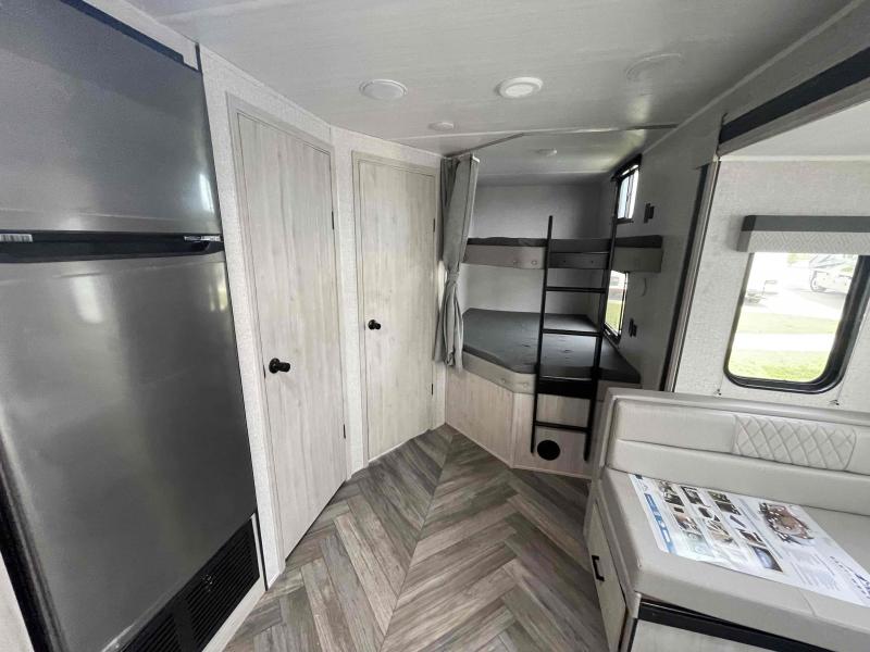 new Travel Trailers East To West Della Terra for sale, in Palm Bay, FL Thumbnail 13