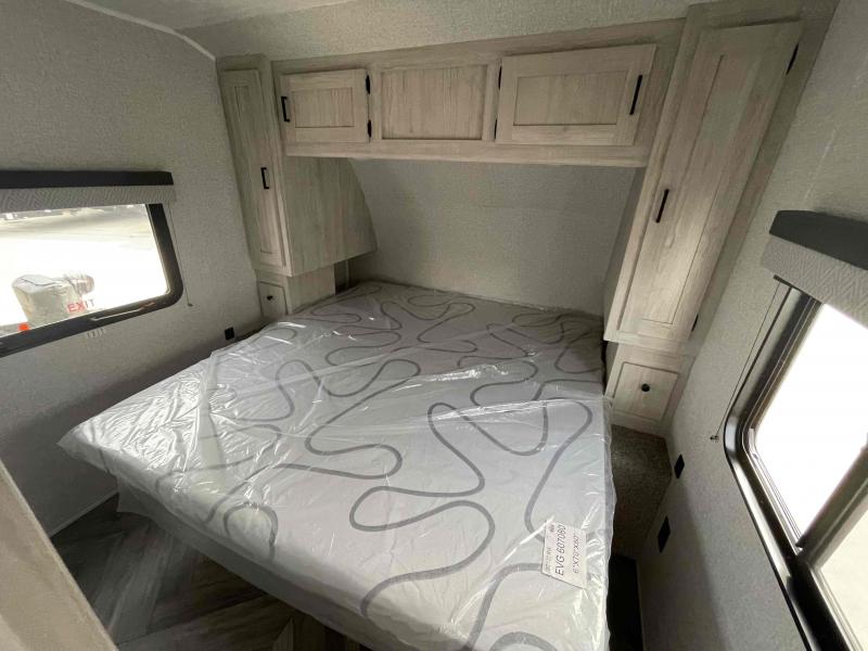 new Travel Trailers East To West Della Terra for sale, in Palm Bay, FL Thumbnail 8