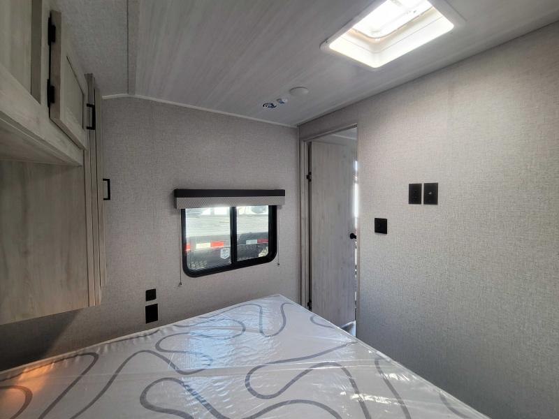 new Travel Trailers East To West Della Terra for sale, in Winter Garden, FL Thumbnail 12