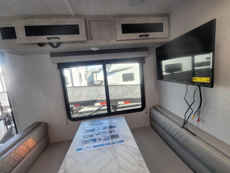 new Travel Trailers East To West Della Terra for sale, in Winter Garden, FL Thumbnail 2