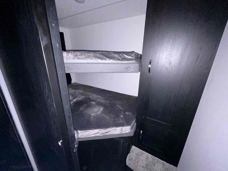 new Travel Trailers Coachmen Freedom Express Ultra Lite for sale, in Palm Bay, FL Thumbnail 16