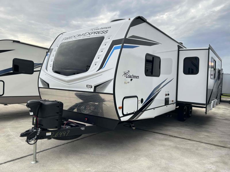 new Travel Trailers Coachmen Freedom Express Ultra Lite for sale, in Palm Bay, FL Thumbnail 2