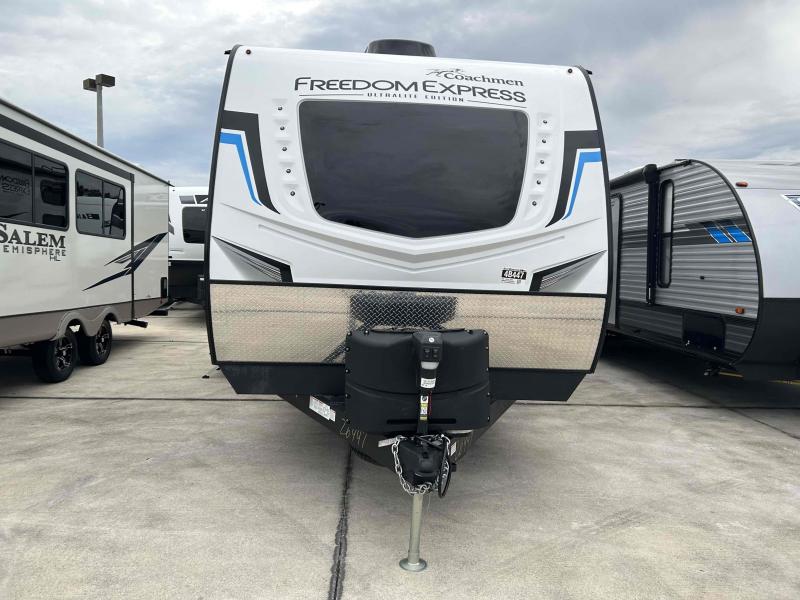new Travel Trailers Coachmen Freedom Express Ultra Lite for sale, in Palm Bay, FL Thumbnail 3