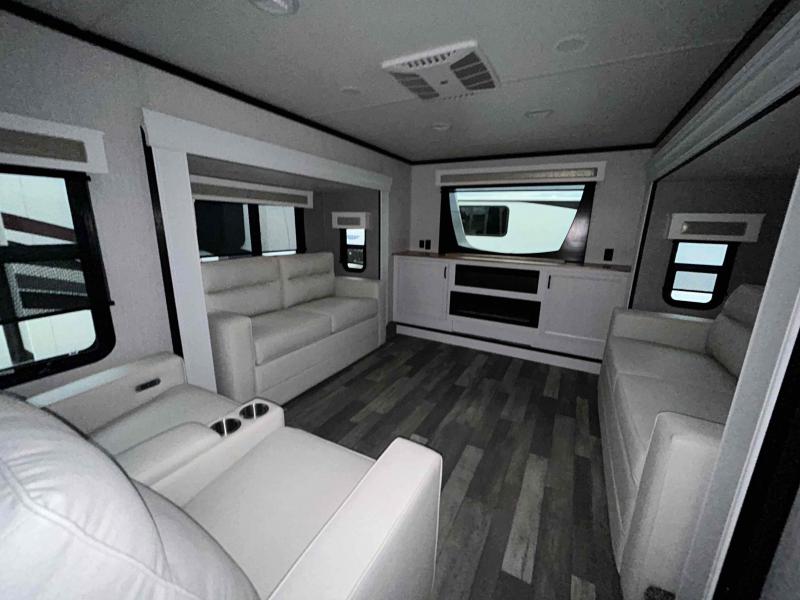 new Toy Haulers Forest River Cedar Creek for sale, in Palm Bay, FL Thumbnail 22