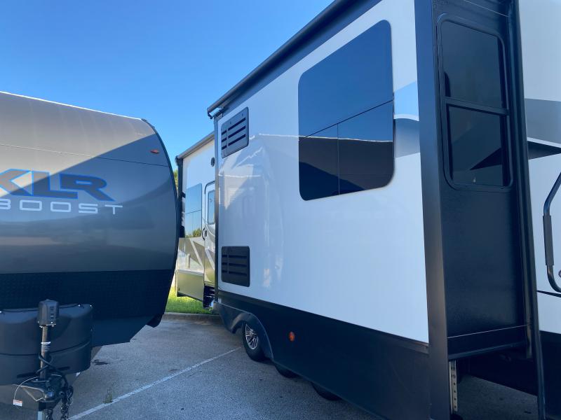 new Toy Haulers Dutchmen RV Voltage for sale, in Ormond Beach, FL Thumbnail 4