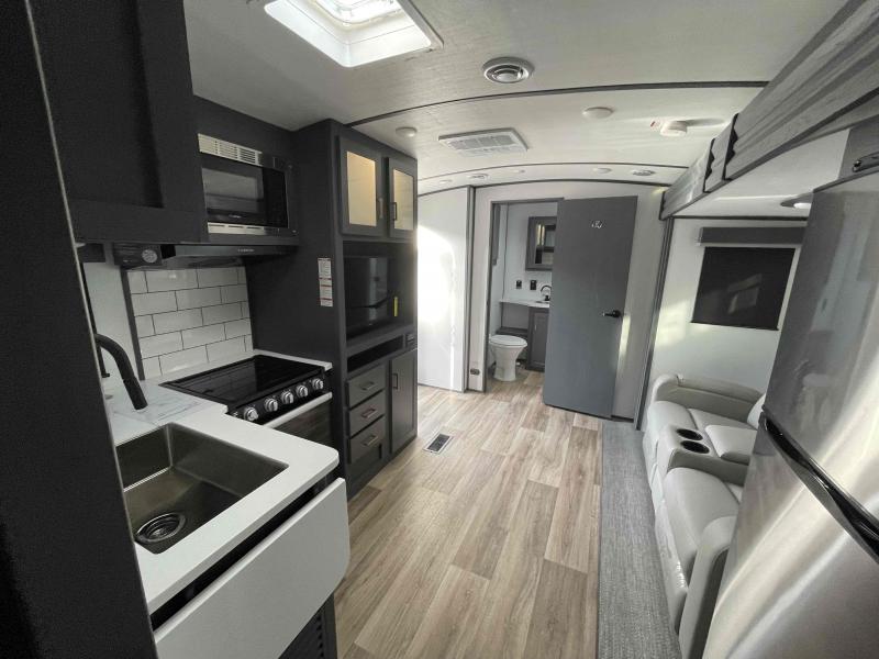 new Travel Trailers Keystone RV Premier for sale, in Palm Bay, FL Thumbnail 13