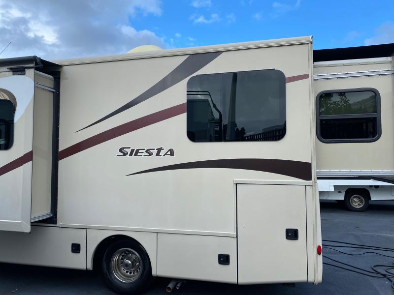 used Camper / RV Thor Motor Coach Siesta for sale, in Ormond Beach, FL Thumbnail 3