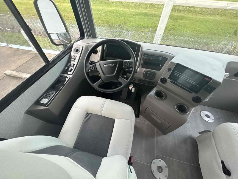 new Camper / RV Coachmen Sportscoach SRS for sale, in Palm Bay, FL Thumbnail 8