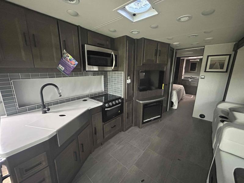 new Camper / RV Coachmen Sportscoach SRS for sale, in Palm Bay, FL Thumbnail 19