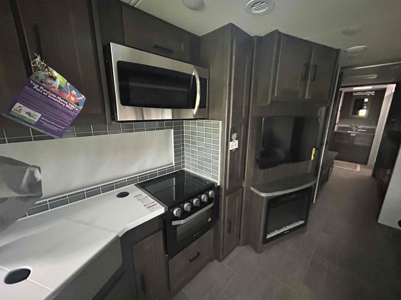 new Camper / RV Coachmen Sportscoach SRS for sale, in Palm Bay, FL Thumbnail 31