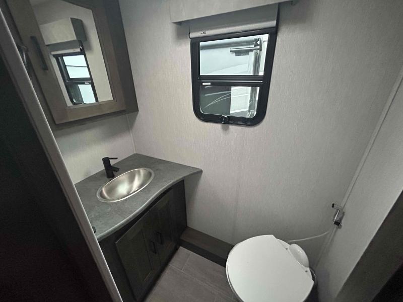 new Camper / RV Coachmen Sportscoach SRS for sale, in Palm Bay, FL Thumbnail 14