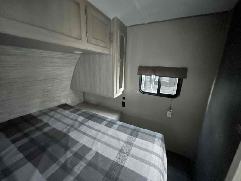 new Travel Trailers Coachmen Catalina Summit Series for sale, in Palm Bay, FL Thumbnail 8