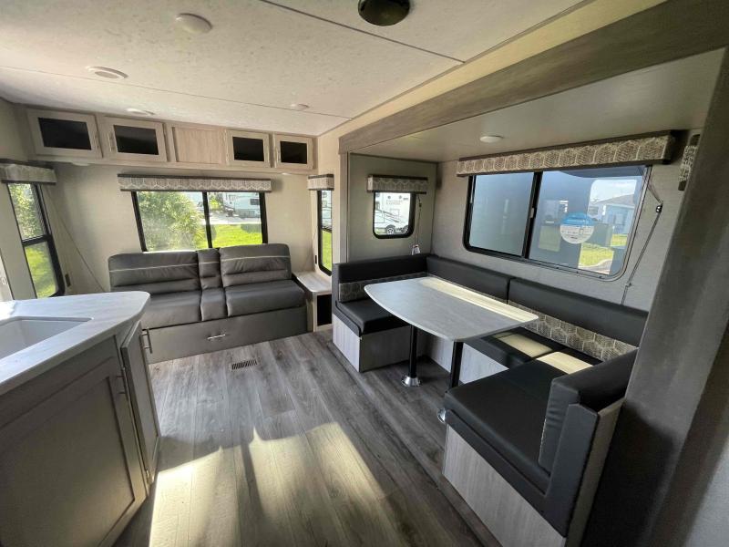 new Travel Trailers Coachmen Catalina Summit Series for sale, in Palm Bay, FL Thumbnail 13