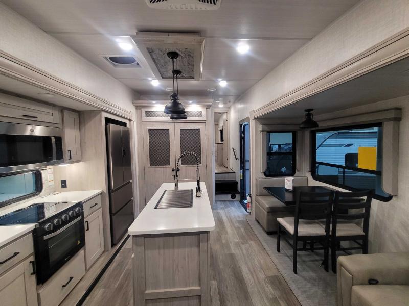 new Fifth Wheel Trailers East To West Tandara for sale, in Winter Garden, FL Thumbnail 6