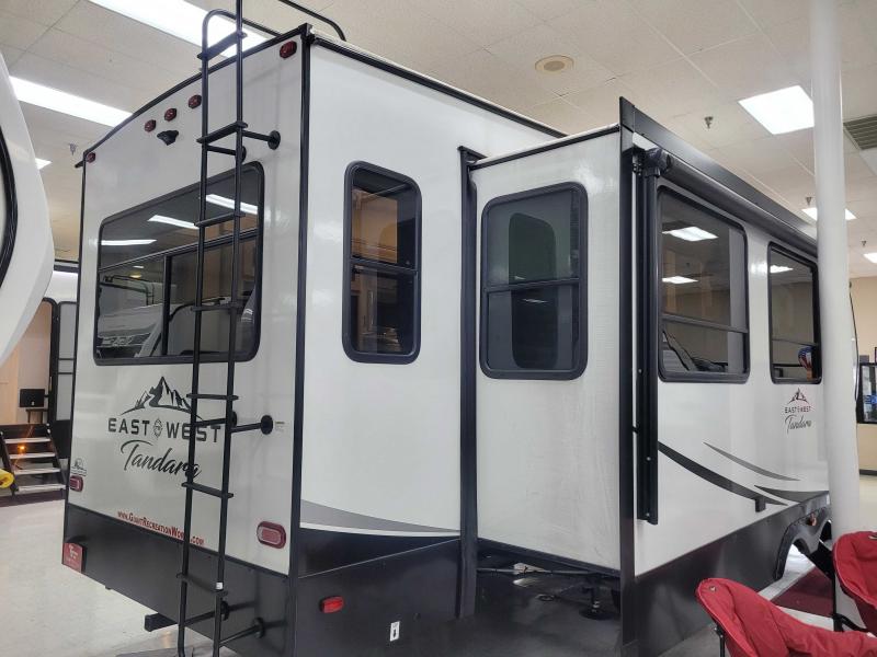 new Fifth Wheel Trailers East To West Tandara for sale, in Winter Garden, FL Thumbnail 4